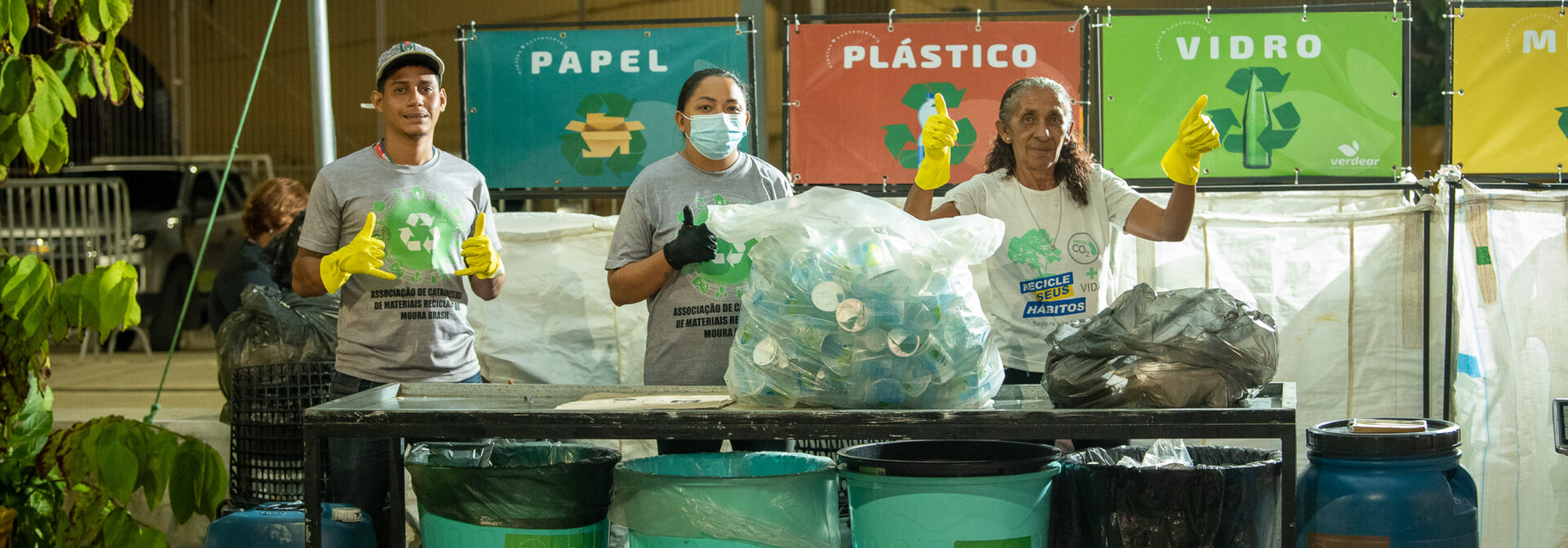 Lixo Zero: Cagece destina corretamente 100% dos resíduos em desfile de moda do Reciclocidades