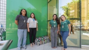 Cagece doa 42,5 kg de lacres metálicos para a aquisição de equipamentos de acessibilidade