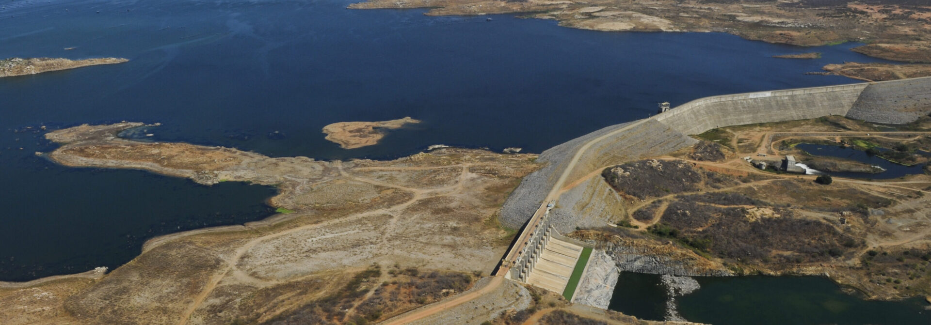 Lançado edital para projeto de aproveitamento de áreas do Castanhão para geração de energia fotovoltaica