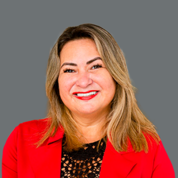 Cláudia Caixeta