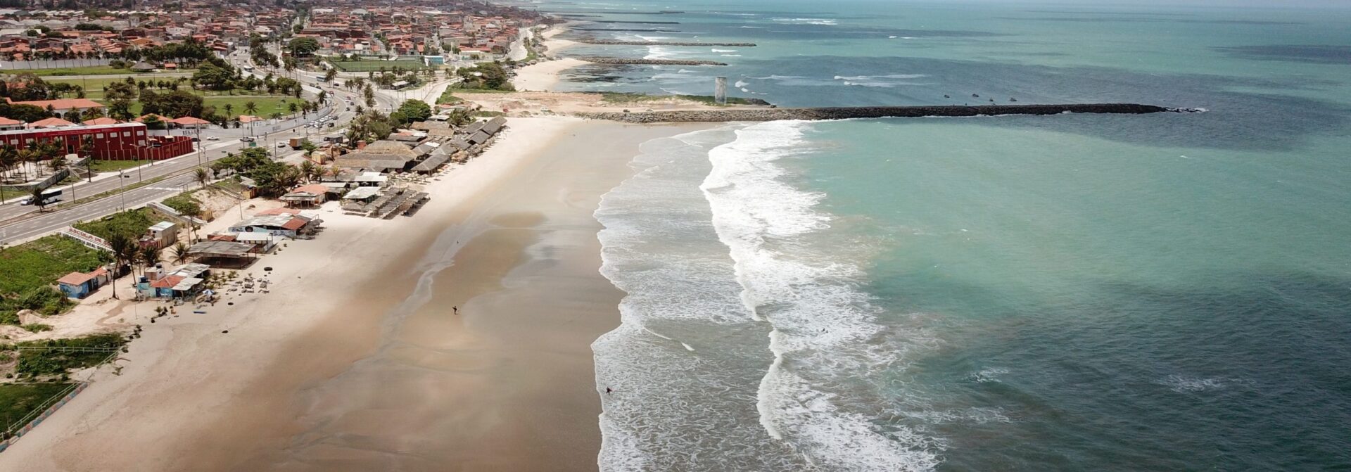 Cagece participa de debate sobre dessalinização de água marinha e cabos submarinos