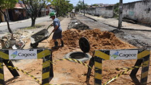 Três bairros de Fortaleza recebem melhorias nos sistemas de água e esgoto