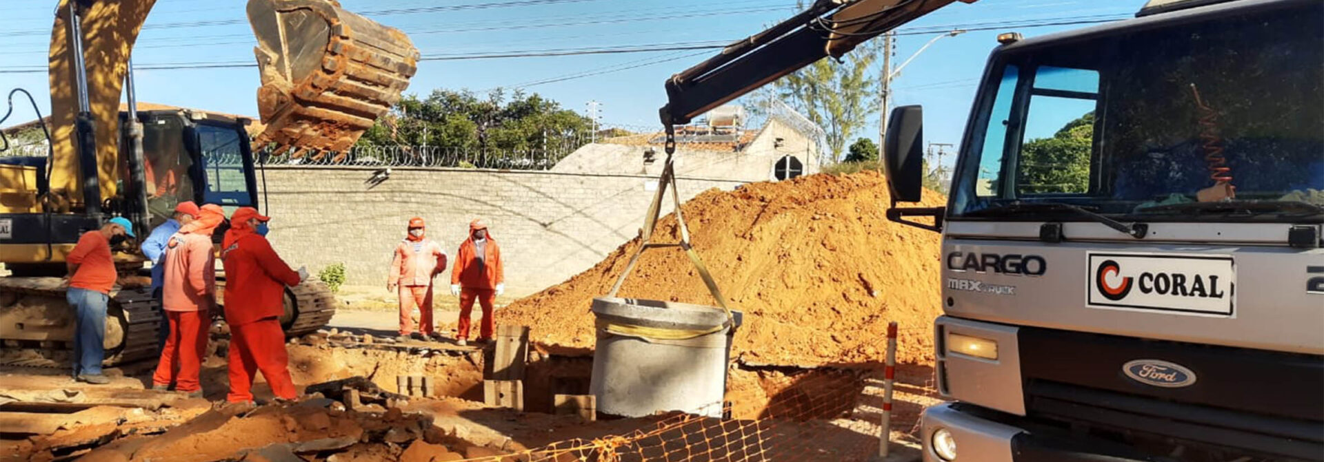 Cagece realiza obra de esgotamento sanitário em Juazeiro do Norte