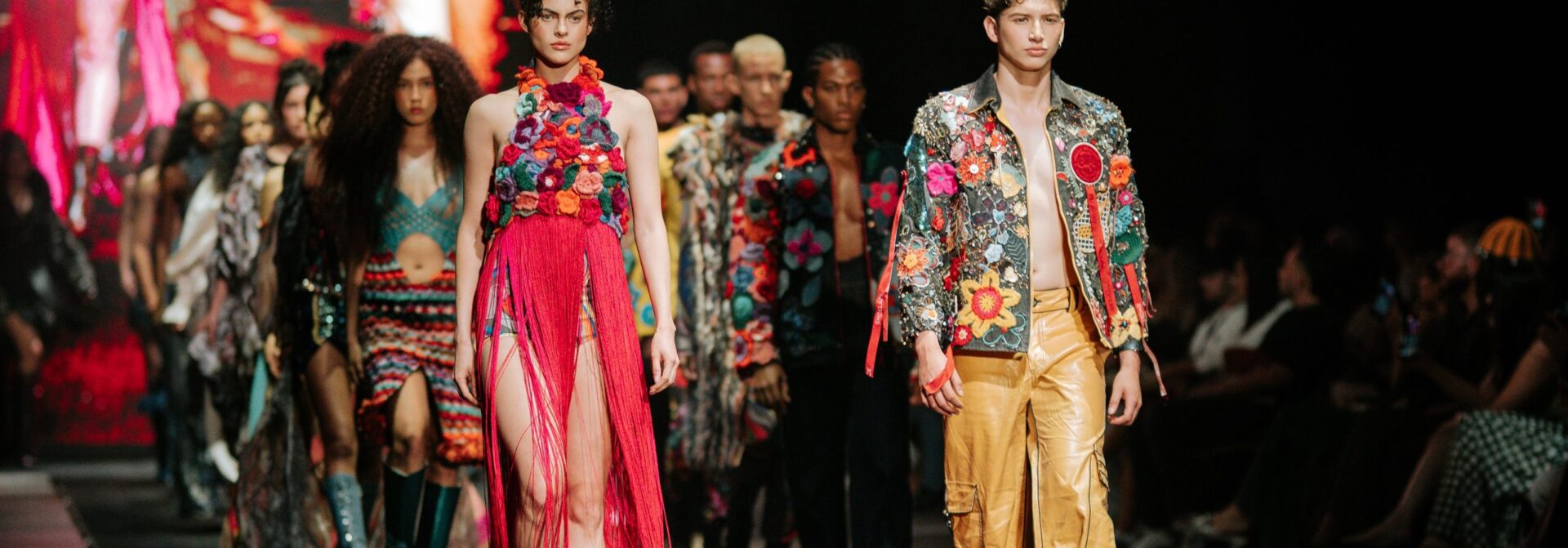 Kallil Nepomuceno e Cagece apresentam Coleção Mosaico em circuito nacional de moda