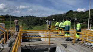 Cagece instala estação de esgoto compacta em Viçosa do Ceará