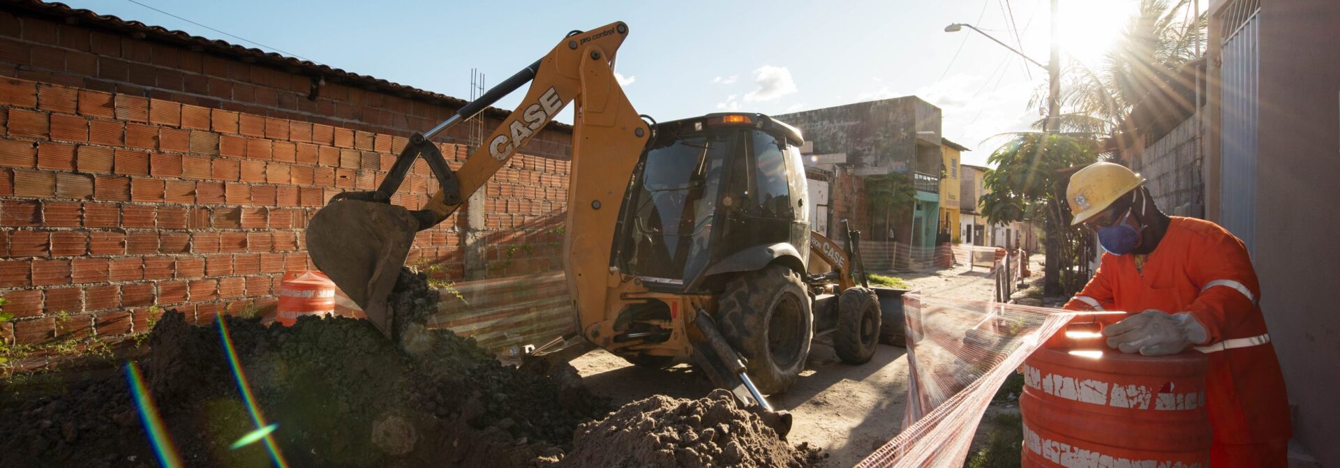 Ampliação da rede coletora de esgoto beneficiará 300 mil pessoas em 10 bairros de Fortaleza