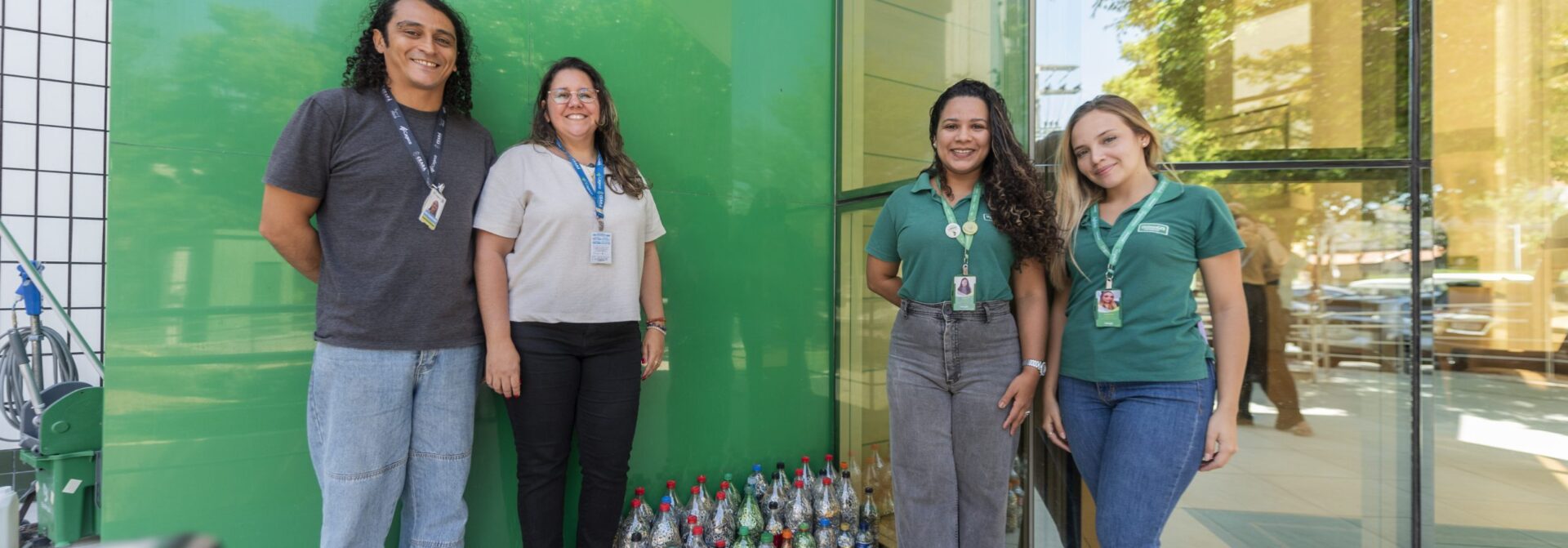 Cagece doa 42,5 kg de lacres metálicos para a aquisição de equipamentos de acessibilidade