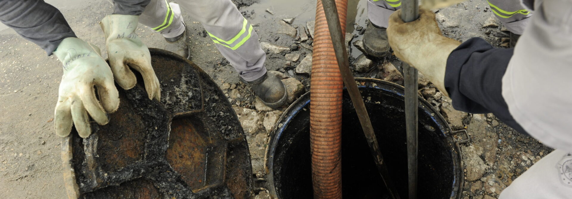Cagece alerta sobre cuidados com rede de esgoto durante quadra chuvosa