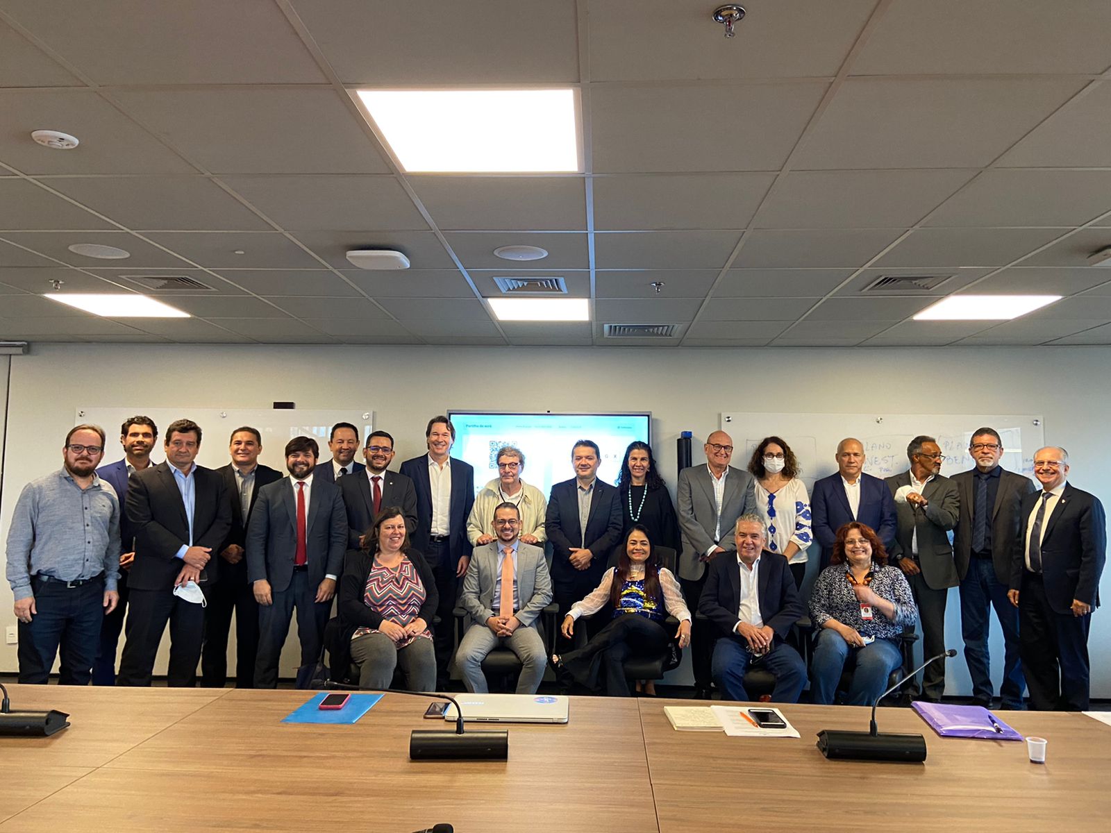 Em reunião de transição do governo Lula, setor de saneamento básico propõe estratégias para universalização dos serviços