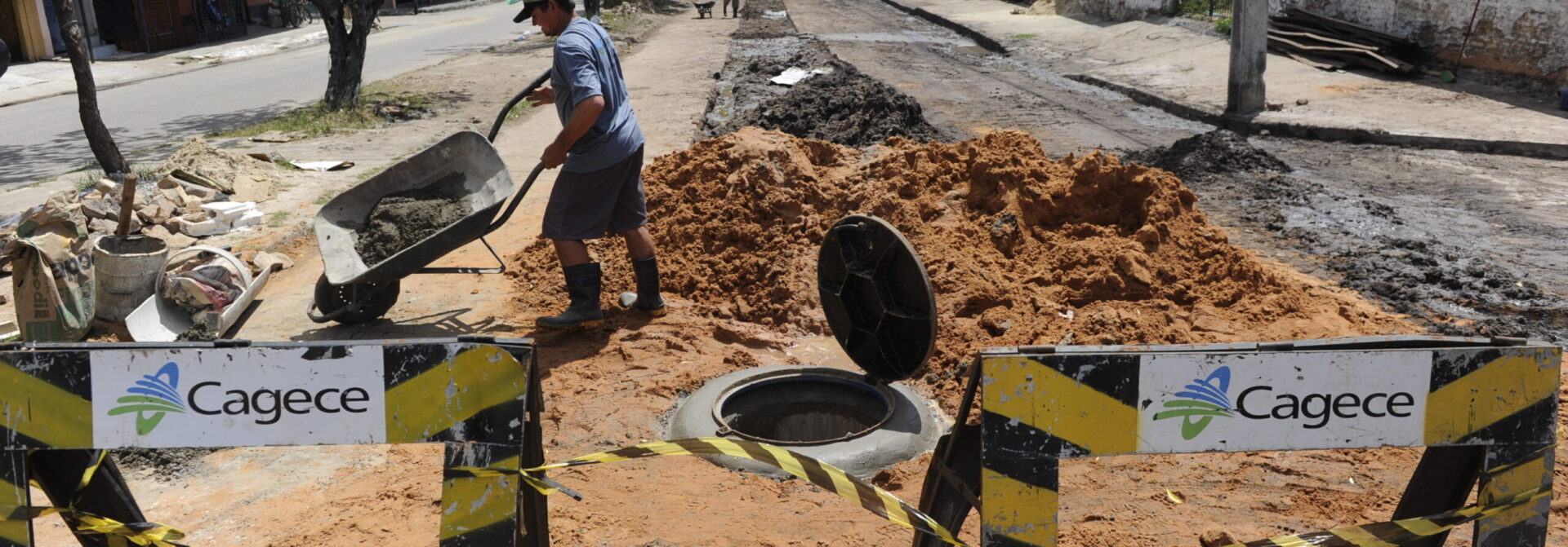 Três bairros de Fortaleza recebem melhorias nos sistemas de água e esgoto