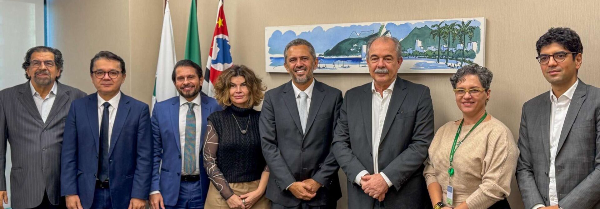 Em reunião com BNDES, governador Elmano de Freitas anuncia R$ 211 milhões em investimentos para redes de água e esgoto no Ceará