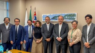 Em reunião com BNDES, governador Elmano de Freitas anuncia R$ 211 milhões em investimentos para redes de água e esgoto no Ceará