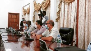 Cagece coopera para implantação de projeto de esgotamento sanitário em Angola, na África