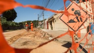 Obras da Cagece em Martinópole ampliam abastecimento de água